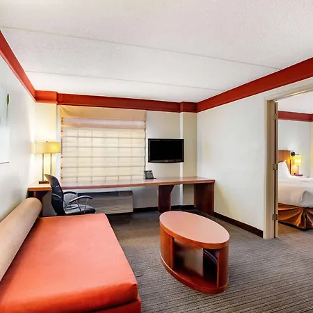 La Quinta By Wyndham Raleigh/Durham Southpoint Hotel Exterior photo