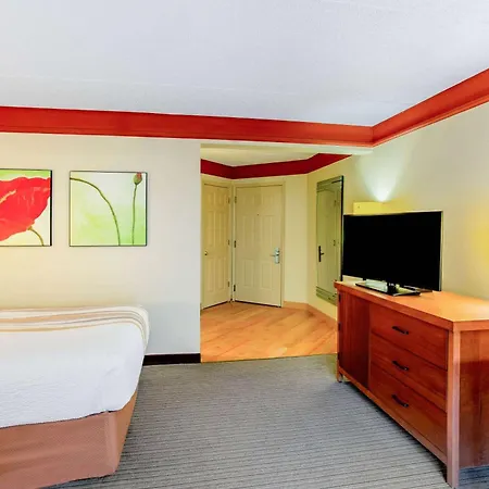 La Quinta By Wyndham Raleigh/Durham Southpoint Hotel Exterior photo